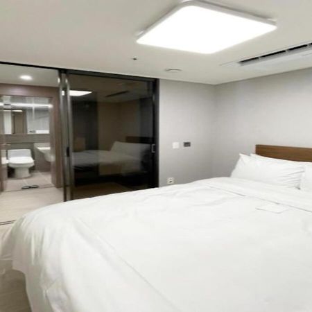 Donghae Oceancity Residence Hotel מראה חיצוני תמונה