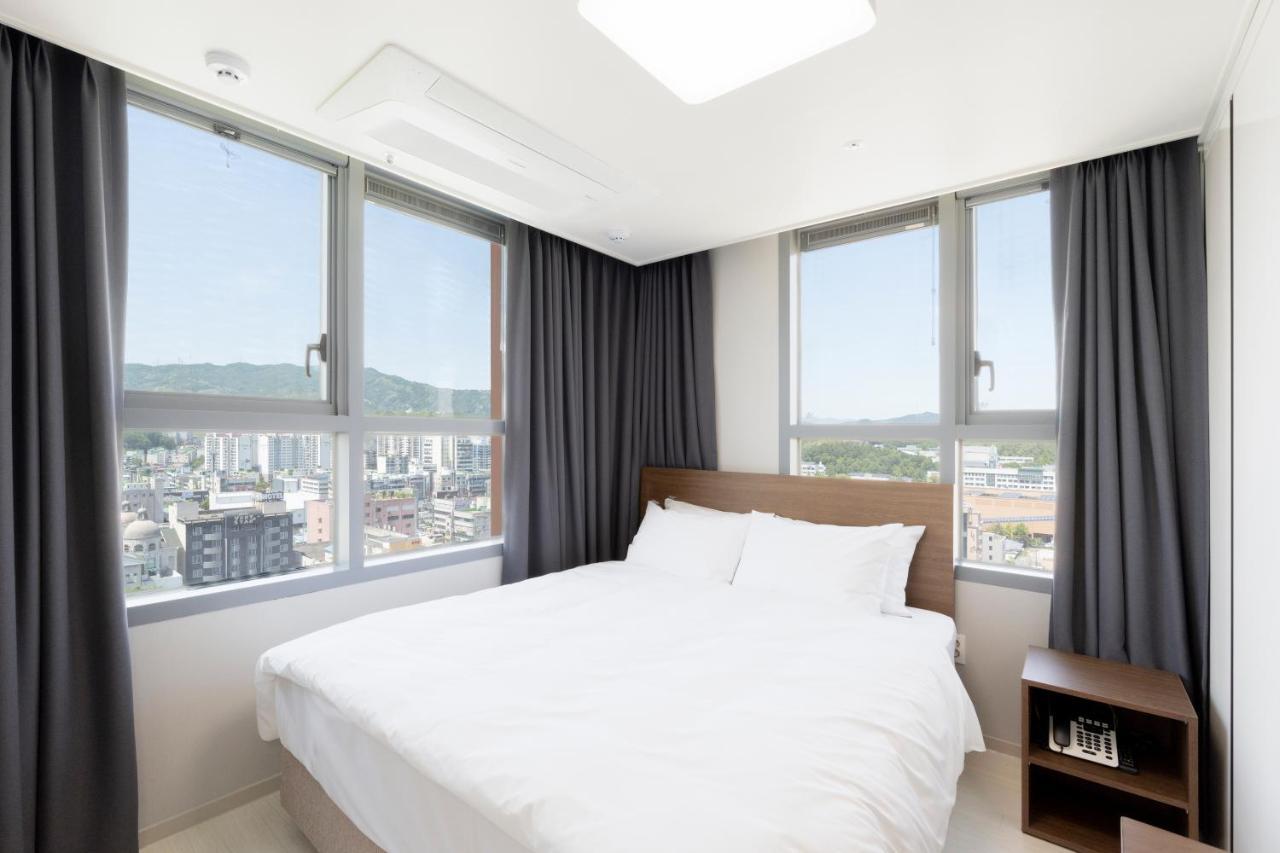 Donghae Oceancity Residence Hotel מראה חיצוני תמונה